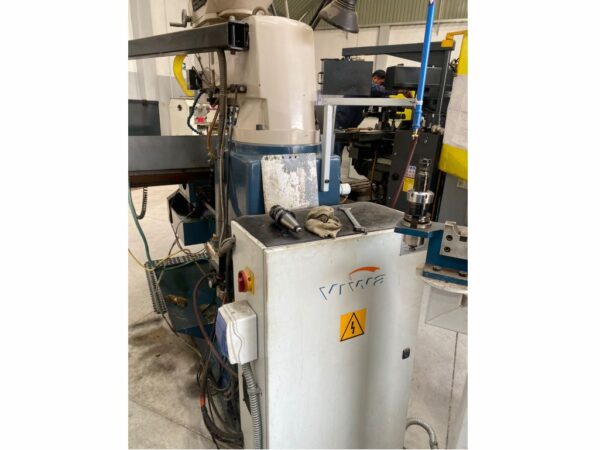 Fresadora CNC - Imagen 3