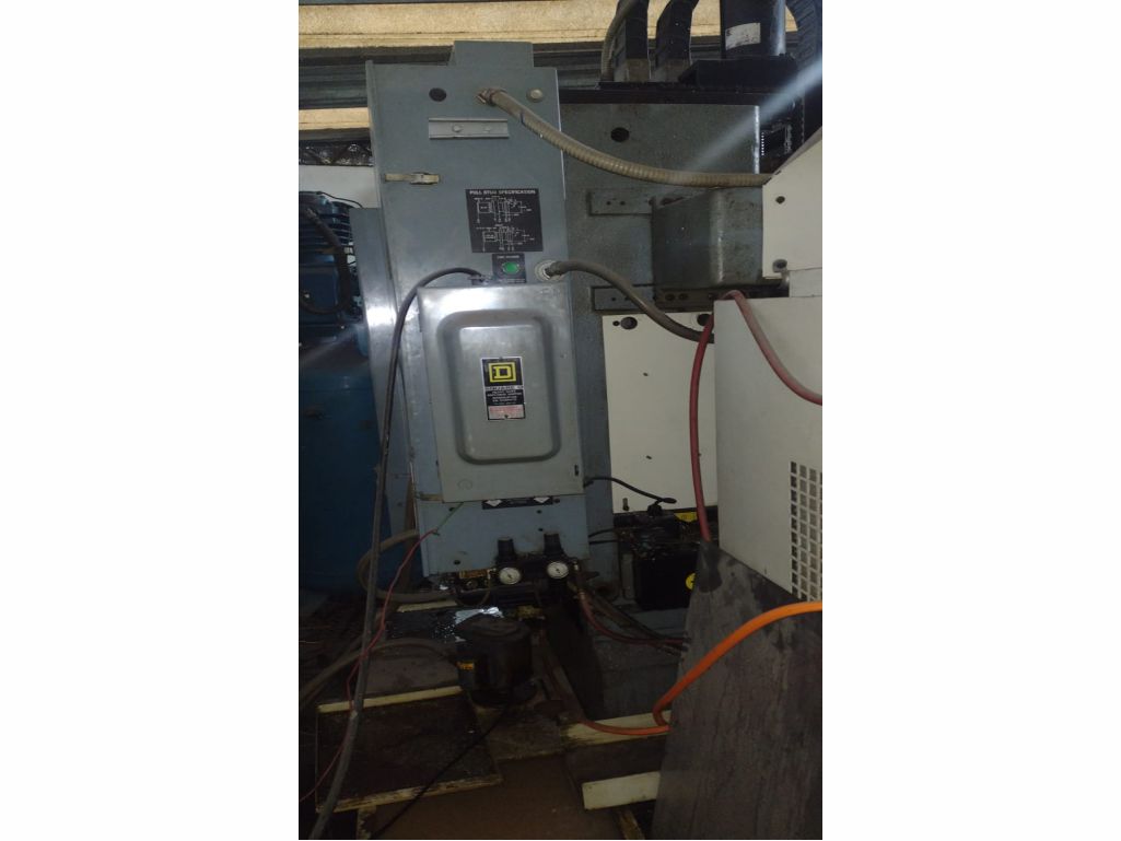 FADAL 906 VMC 4020 HT 2001 - Imagen 3